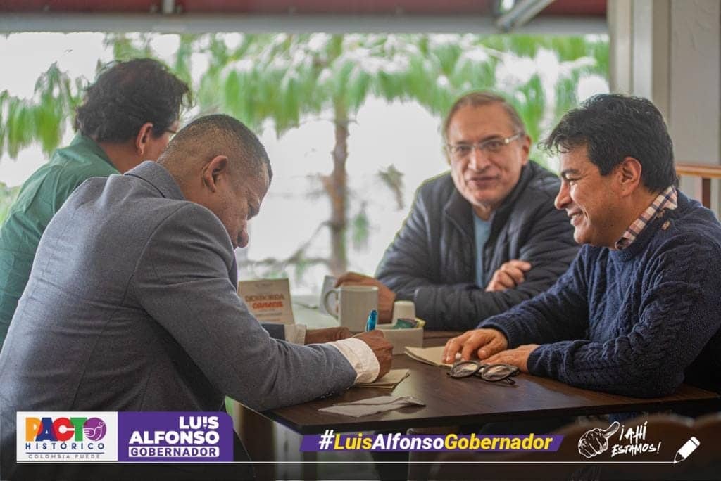 Reunión del gobernador de Nariño, Luis Alfonso escobar, con el comisionado para la paz, Iván Danilo Rueda.